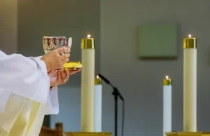Co potrzebne jest do mszy świętej